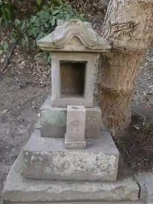諏訪神社の{uncategorized: "未分類", other: "その他", undefined: "問題あり", building: "その他建物", grave: "お墓", sacred_gate: "鳥居", guardian: "狛犬", statue: "像", buddha: "仏像", history: "歴史", nature: "自然", garden: "庭園", animal: "動物", pagoda: "塔", temizu: "手水舎", mountain_gate: "山門・神門", sanctuary: "本殿・本堂", subordinate: "末社・摂社", art: "芸術", scenery: "景色", jizo: "地蔵", ema: "絵馬", goshuin: "御朱印", omikuji: "おみくじ", items: "授与品その他", amulet: "お守り", goshuincho: "御朱印帳", eats: "食事", festival: "お祭り", votive_dance: "神楽", shichigosan: "七五三参", wedding: "結婚式", experience: "体験その他", initially: "初詣", around: "周辺", anti_infection: "感染症対策"}
