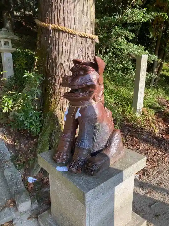 八王子神社の狛犬