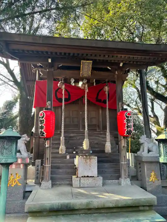宇賀神社の{uncategorized: "未分類", other: "その他", undefined: "問題あり", building: "その他建物", grave: "お墓", sacred_gate: "鳥居", guardian: "狛犬", statue: "像", buddha: "仏像", history: "歴史", nature: "自然", garden: "庭園", animal: "動物", pagoda: "塔", temizu: "手水舎", mountain_gate: "山門・神門", sanctuary: "本殿・本堂", subordinate: "末社・摂社", art: "芸術", scenery: "景色", jizo: "地蔵", ema: "絵馬", goshuin: "御朱印", omikuji: "おみくじ", items: "授与品その他", amulet: "お守り", goshuincho: "御朱印帳", eats: "食事", festival: "お祭り", votive_dance: "神楽", shichigosan: "七五三参", wedding: "結婚式", experience: "体験その他", initially: "初詣", around: "周辺", anti_infection: "感染症対策"}