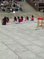西新井大師総持寺の{uncategorized: "未分類", other: "その他", undefined: "問題あり", building: "その他建物", grave: "お墓", sacred_gate: "鳥居", guardian: "狛犬", statue: "像", buddha: "仏像", history: "歴史", nature: "自然", garden: "庭園", animal: "動物", pagoda: "塔", temizu: "手水舎", mountain_gate: "山門・神門", sanctuary: "本殿・本堂", subordinate: "末社・摂社", art: "芸術", scenery: "景色", jizo: "地蔵", ema: "絵馬", goshuin: "御朱印", omikuji: "おみくじ", items: "授与品その他", amulet: "お守り", goshuincho: "御朱印帳", eats: "食事", festival: "お祭り", votive_dance: "神楽", shichigosan: "七五三参", wedding: "結婚式", experience: "体験その他", initially: "初詣", around: "周辺", anti_infection: "感染症対策"}