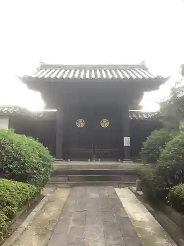 建中寺の山門