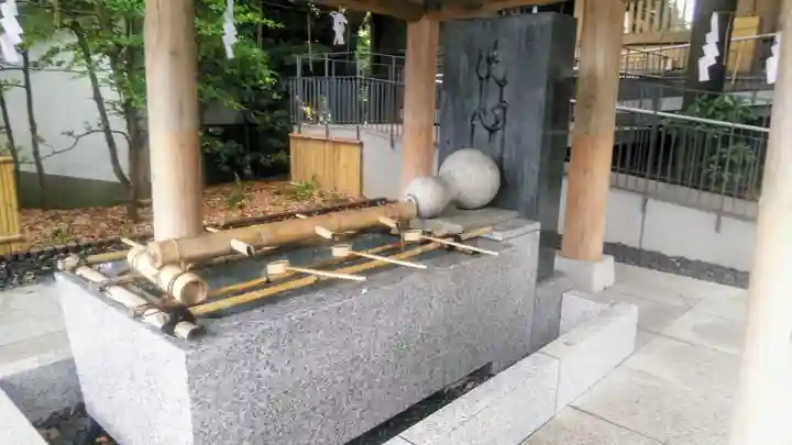 東郷神社の手水舎