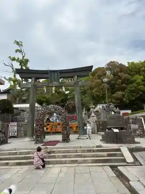 防府天満宮の{uncategorized: "未分類", other: "その他", undefined: "問題あり", building: "その他建物", grave: "お墓", sacred_gate: "鳥居", guardian: "狛犬", statue: "像", buddha: "仏像", history: "歴史", nature: "自然", garden: "庭園", animal: "動物", pagoda: "塔", temizu: "手水舎", mountain_gate: "山門・神門", sanctuary: "本殿・本堂", subordinate: "末社・摂社", art: "芸術", scenery: "景色", jizo: "地蔵", ema: "絵馬", goshuin: "御朱印", omikuji: "おみくじ", items: "授与品その他", amulet: "お守り", goshuincho: "御朱印帳", eats: "食事", festival: "お祭り", votive_dance: "神楽", shichigosan: "七五三参", wedding: "結婚式", experience: "体験その他", initially: "初詣", around: "周辺", anti_infection: "感染症対策"}