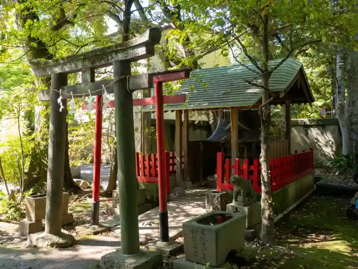 赤坂氷川神社の{uncategorized: "未分類", other: "その他", undefined: "問題あり", building: "その他建物", grave: "お墓", sacred_gate: "鳥居", guardian: "狛犬", statue: "像", buddha: "仏像", history: "歴史", nature: "自然", garden: "庭園", animal: "動物", pagoda: "塔", temizu: "手水舎", mountain_gate: "山門・神門", sanctuary: "本殿・本堂", subordinate: "末社・摂社", art: "芸術", scenery: "景色", jizo: "地蔵", ema: "絵馬", goshuin: "御朱印", omikuji: "おみくじ", items: "授与品その他", amulet: "お守り", goshuincho: "御朱印帳", eats: "食事", festival: "お祭り", votive_dance: "神楽", shichigosan: "七五三参", wedding: "結婚式", experience: "体験その他", initially: "初詣", around: "周辺", anti_infection: "感染症対策"}