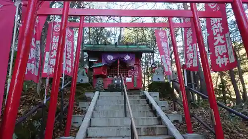 草津穴守稲荷神社の鳥居