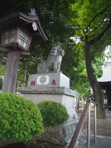 神明社の狛犬