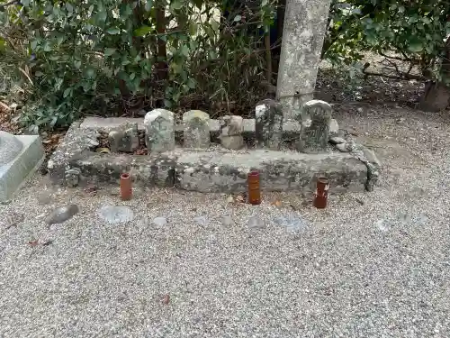 棒屋神社の{uncategorized: "未分類", other: "その他", undefined: "問題あり", building: "その他建物", grave: "お墓", sacred_gate: "鳥居", guardian: "狛犬", statue: "像", buddha: "仏像", history: "歴史", nature: "自然", garden: "庭園", animal: "動物", pagoda: "塔", temizu: "手水舎", mountain_gate: "山門・神門", sanctuary: "本殿・本堂", subordinate: "末社・摂社", art: "芸術", scenery: "景色", jizo: "地蔵", ema: "絵馬", goshuin: "御朱印", omikuji: "おみくじ", items: "授与品その他", amulet: "お守り", goshuincho: "御朱印帳", eats: "食事", festival: "お祭り", votive_dance: "神楽", shichigosan: "七五三参", wedding: "結婚式", experience: "体験その他", initially: "初詣", around: "周辺", anti_infection: "感染症対策"}