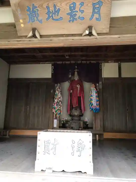 極楽寺(霊鷲山感應院極楽律寺)の本殿・本堂