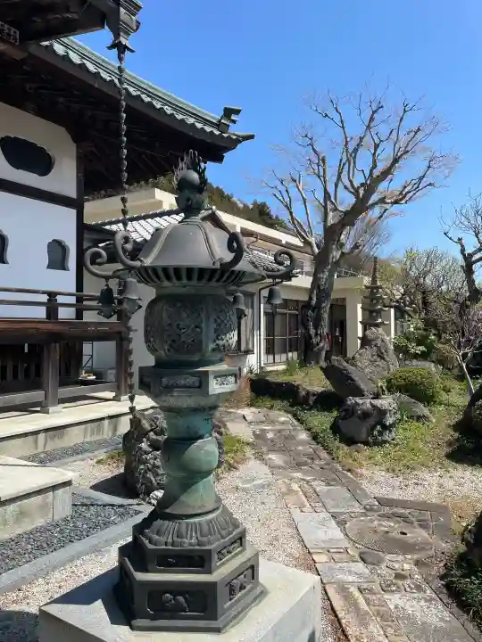 慈眼寺の{uncategorized: "未分類", other: "その他", undefined: "問題あり", building: "その他建物", grave: "お墓", sacred_gate: "鳥居", guardian: "狛犬", statue: "像", buddha: "仏像", history: "歴史", nature: "自然", garden: "庭園", animal: "動物", pagoda: "塔", temizu: "手水舎", mountain_gate: "山門・神門", sanctuary: "本殿・本堂", subordinate: "末社・摂社", art: "芸術", scenery: "景色", jizo: "地蔵", ema: "絵馬", goshuin: "御朱印", omikuji: "おみくじ", items: "授与品その他", amulet: "お守り", goshuincho: "御朱印帳", eats: "食事", festival: "お祭り", votive_dance: "神楽", shichigosan: "七五三参", wedding: "結婚式", experience: "体験その他", initially: "初詣", around: "周辺", anti_infection: "感染症対策"}