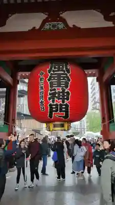 浅草寺の山門・神門