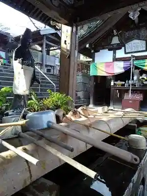 金乗院放光寺の手水舎