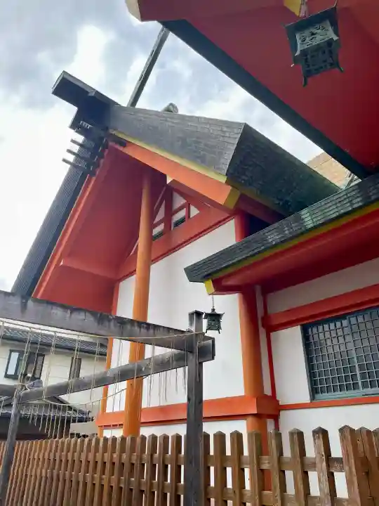 氷川鍬神社の{uncategorized: "未分類", other: "その他", undefined: "問題あり", building: "その他建物", grave: "お墓", sacred_gate: "鳥居", guardian: "狛犬", statue: "像", buddha: "仏像", history: "歴史", nature: "自然", garden: "庭園", animal: "動物", pagoda: "塔", temizu: "手水舎", mountain_gate: "山門・神門", sanctuary: "本殿・本堂", subordinate: "末社・摂社", art: "芸術", scenery: "景色", jizo: "地蔵", ema: "絵馬", goshuin: "御朱印", omikuji: "おみくじ", items: "授与品その他", amulet: "お守り", goshuincho: "御朱印帳", eats: "食事", festival: "お祭り", votive_dance: "神楽", shichigosan: "七五三参", wedding: "結婚式", experience: "体験その他", initially: "初詣", around: "周辺", anti_infection: "感染症対策"}