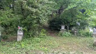 伏見稲荷神社の{uncategorized: "未分類", other: "その他", undefined: "問題あり", building: "その他建物", grave: "お墓", sacred_gate: "鳥居", guardian: "狛犬", statue: "像", buddha: "仏像", history: "歴史", nature: "自然", garden: "庭園", animal: "動物", pagoda: "塔", temizu: "手水舎", mountain_gate: "山門・神門", sanctuary: "本殿・本堂", subordinate: "末社・摂社", art: "芸術", scenery: "景色", jizo: "地蔵", ema: "絵馬", goshuin: "御朱印", omikuji: "おみくじ", items: "授与品その他", amulet: "お守り", goshuincho: "御朱印帳", eats: "食事", festival: "お祭り", votive_dance: "神楽", shichigosan: "七五三参", wedding: "結婚式", experience: "体験その他", initially: "初詣", around: "周辺", anti_infection: "感染症対策"}
