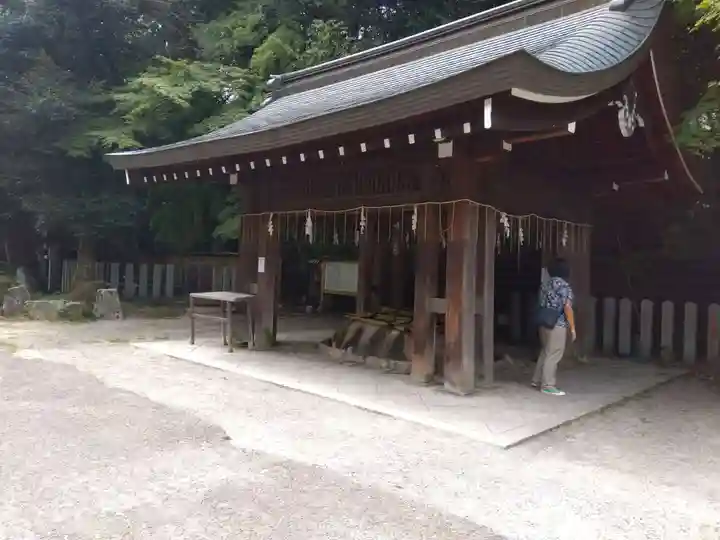 近江神宮の手水舎