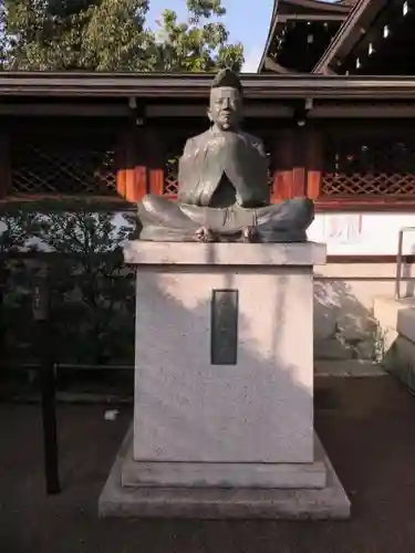 晴明神社の像