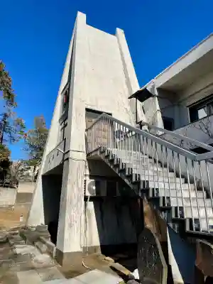真乗院の{uncategorized: "未分類", other: "その他", undefined: "問題あり", building: "その他建物", grave: "お墓", sacred_gate: "鳥居", guardian: "狛犬", statue: "像", buddha: "仏像", history: "歴史", nature: "自然", garden: "庭園", animal: "動物", pagoda: "塔", temizu: "手水舎", mountain_gate: "山門・神門", sanctuary: "本殿・本堂", subordinate: "末社・摂社", art: "芸術", scenery: "景色", jizo: "地蔵", ema: "絵馬", goshuin: "御朱印", omikuji: "おみくじ", items: "授与品その他", amulet: "お守り", goshuincho: "御朱印帳", eats: "食事", festival: "お祭り", votive_dance: "神楽", shichigosan: "七五三参", wedding: "結婚式", experience: "体験その他", initially: "初詣", around: "周辺", anti_infection: "感染症対策"}
