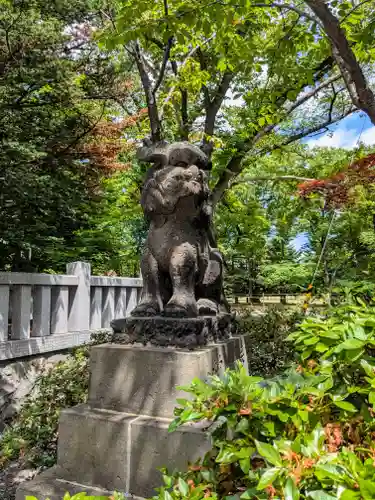 彌彦神社　(伊夜日子神社)の狛犬