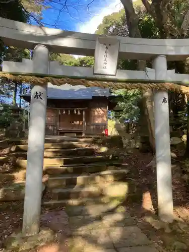 布自伎美神社の鳥居