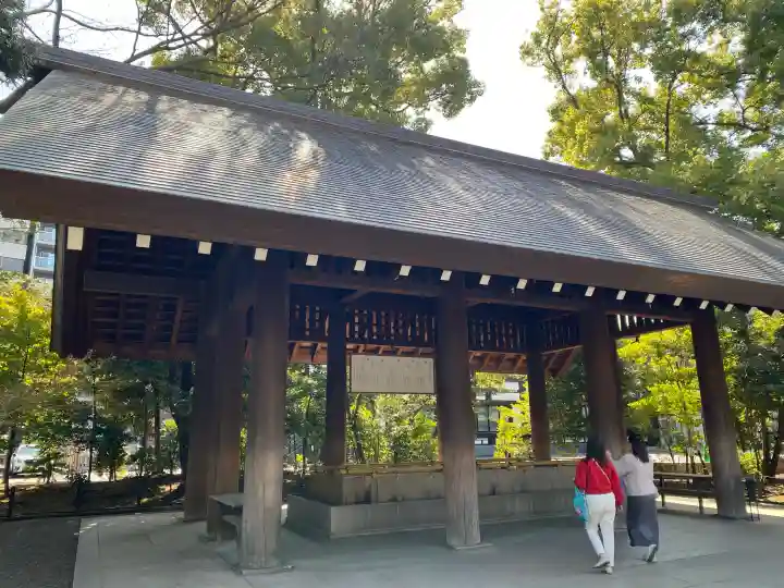 靖國神社の{uncategorized: "未分類", other: "その他", undefined: "問題あり", building: "その他建物", grave: "お墓", sacred_gate: "鳥居", guardian: "狛犬", statue: "像", buddha: "仏像", history: "歴史", nature: "自然", garden: "庭園", animal: "動物", pagoda: "塔", temizu: "手水舎", mountain_gate: "山門・神門", sanctuary: "本殿・本堂", subordinate: "末社・摂社", art: "芸術", scenery: "景色", jizo: "地蔵", ema: "絵馬", goshuin: "御朱印", omikuji: "おみくじ", items: "授与品その他", amulet: "お守り", goshuincho: "御朱印帳", eats: "食事", festival: "お祭り", votive_dance: "神楽", shichigosan: "七五三参", wedding: "結婚式", experience: "体験その他", initially: "初詣", around: "周辺", anti_infection: "感染症対策"}