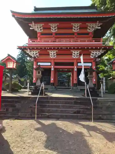 榎原神社の山門・神門