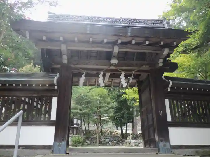 月読神社(松尾大社摂社)の山門・神門