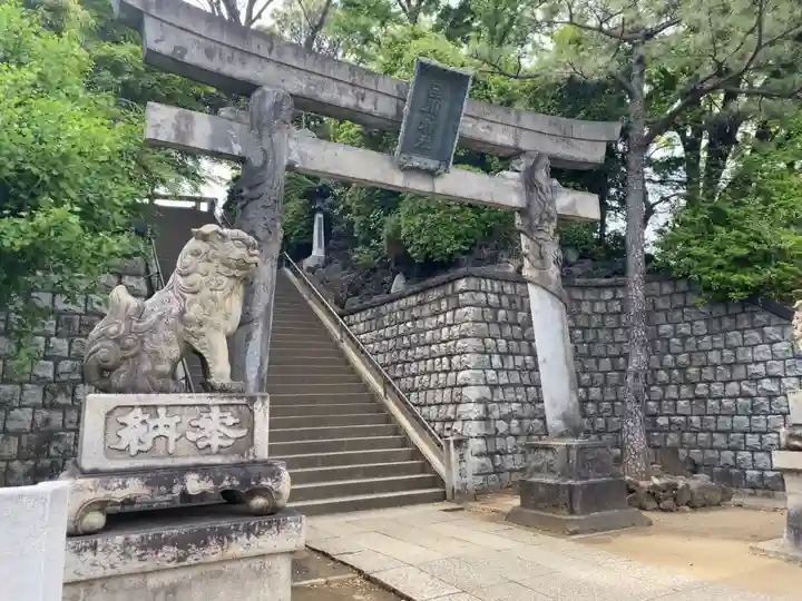 品川神社の鳥居