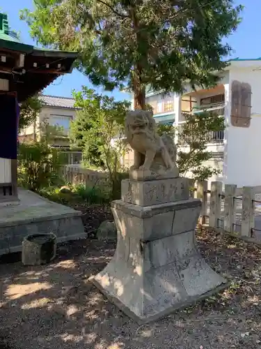 世直神社の狛犬