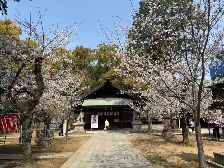 那古野神社の{uncategorized: "未分類", other: "その他", undefined: "問題あり", building: "その他建物", grave: "お墓", sacred_gate: "鳥居", guardian: "狛犬", statue: "像", buddha: "仏像", history: "歴史", nature: "自然", garden: "庭園", animal: "動物", pagoda: "塔", temizu: "手水舎", mountain_gate: "山門・神門", sanctuary: "本殿・本堂", subordinate: "末社・摂社", art: "芸術", scenery: "景色", jizo: "地蔵", ema: "絵馬", goshuin: "御朱印", omikuji: "おみくじ", items: "授与品その他", amulet: "お守り", goshuincho: "御朱印帳", eats: "食事", festival: "お祭り", votive_dance: "神楽", shichigosan: "七五三参", wedding: "結婚式", experience: "体験その他", initially: "初詣", around: "周辺", anti_infection: "感染症対策"}