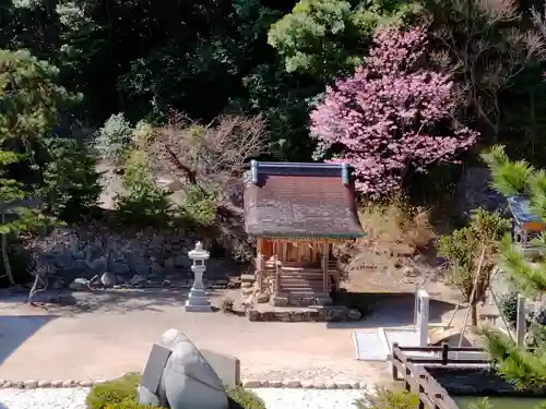 日御碕神社の末社