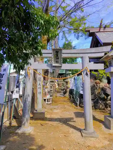 神明社（曽野町）の鳥居