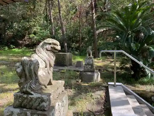 御嶽神社の狛犬