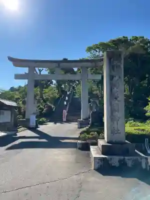 茨城縣護國神社の{uncategorized: "未分類", other: "その他", undefined: "問題あり", building: "その他建物", grave: "お墓", sacred_gate: "鳥居", guardian: "狛犬", statue: "像", buddha: "仏像", history: "歴史", nature: "自然", garden: "庭園", animal: "動物", pagoda: "塔", temizu: "手水舎", mountain_gate: "山門・神門", sanctuary: "本殿・本堂", subordinate: "末社・摂社", art: "芸術", scenery: "景色", jizo: "地蔵", ema: "絵馬", goshuin: "御朱印", omikuji: "おみくじ", items: "授与品その他", amulet: "お守り", goshuincho: "御朱印帳", eats: "食事", festival: "お祭り", votive_dance: "神楽", shichigosan: "七五三参", wedding: "結婚式", experience: "体験その他", initially: "初詣", around: "周辺", anti_infection: "感染症対策"}