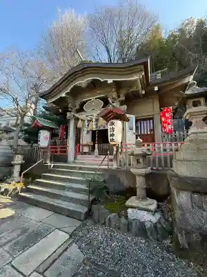 石川町諏訪神社の{uncategorized: "未分類", other: "その他", undefined: "問題あり", building: "その他建物", grave: "お墓", sacred_gate: "鳥居", guardian: "狛犬", statue: "像", buddha: "仏像", history: "歴史", nature: "自然", garden: "庭園", animal: "動物", pagoda: "塔", temizu: "手水舎", mountain_gate: "山門・神門", sanctuary: "本殿・本堂", subordinate: "末社・摂社", art: "芸術", scenery: "景色", jizo: "地蔵", ema: "絵馬", goshuin: "御朱印", omikuji: "おみくじ", items: "授与品その他", amulet: "お守り", goshuincho: "御朱印帳", eats: "食事", festival: "お祭り", votive_dance: "神楽", shichigosan: "七五三参", wedding: "結婚式", experience: "体験その他", initially: "初詣", around: "周辺", anti_infection: "感染症対策"}