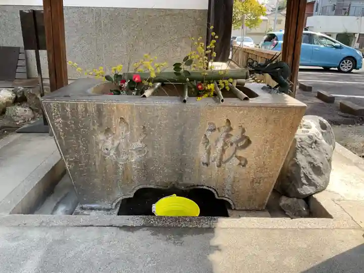 新羅神社(岐阜県)