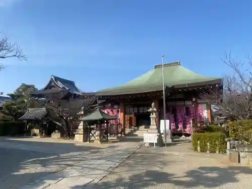 久米田寺の{uncategorized: "未分類", other: "その他", undefined: "問題あり", building: "その他建物", grave: "お墓", sacred_gate: "鳥居", guardian: "狛犬", statue: "像", buddha: "仏像", history: "歴史", nature: "自然", garden: "庭園", animal: "動物", pagoda: "塔", temizu: "手水舎", mountain_gate: "山門・神門", sanctuary: "本殿・本堂", subordinate: "末社・摂社", art: "芸術", scenery: "景色", jizo: "地蔵", ema: "絵馬", goshuin: "御朱印", omikuji: "おみくじ", items: "授与品その他", amulet: "お守り", goshuincho: "御朱印帳", eats: "食事", festival: "お祭り", votive_dance: "神楽", shichigosan: "七五三参", wedding: "結婚式", experience: "体験その他", initially: "初詣", around: "周辺", anti_infection: "感染症対策"}