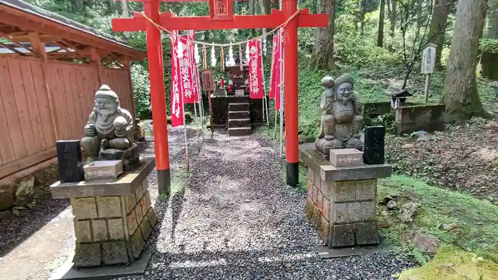 御岩神社のその他建物