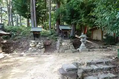 胡宮神社（敏満寺史跡）の末社・摂社