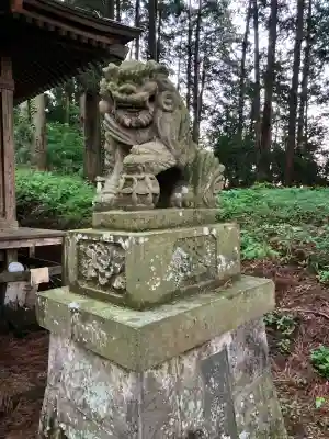 剱神社の{uncategorized: "未分類", other: "その他", undefined: "問題あり", building: "その他建物", grave: "お墓", sacred_gate: "鳥居", guardian: "狛犬", statue: "像", buddha: "仏像", history: "歴史", nature: "自然", garden: "庭園", animal: "動物", pagoda: "塔", temizu: "手水舎", mountain_gate: "山門・神門", sanctuary: "本殿・本堂", subordinate: "末社・摂社", art: "芸術", scenery: "景色", jizo: "地蔵", ema: "絵馬", goshuin: "御朱印", omikuji: "おみくじ", items: "授与品その他", amulet: "お守り", goshuincho: "御朱印帳", eats: "食事", festival: "お祭り", votive_dance: "神楽", shichigosan: "七五三参", wedding: "結婚式", experience: "体験その他", initially: "初詣", around: "周辺", anti_infection: "感染症対策"}