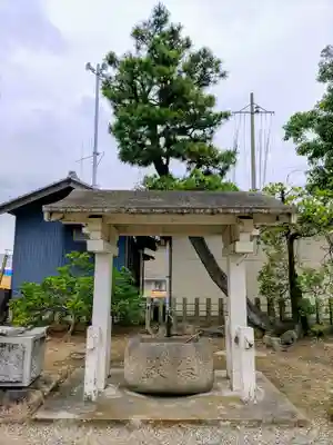 古政神社の手水舎