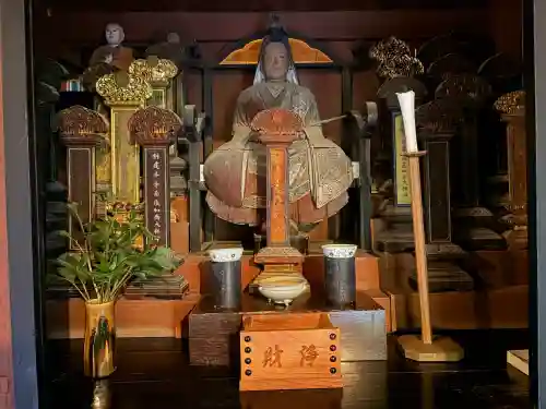 龍潭寺の{uncategorized: "未分類", other: "その他", undefined: "問題あり", building: "その他建物", grave: "お墓", sacred_gate: "鳥居", guardian: "狛犬", statue: "像", buddha: "仏像", history: "歴史", nature: "自然", garden: "庭園", animal: "動物", pagoda: "塔", temizu: "手水舎", mountain_gate: "山門・神門", sanctuary: "本殿・本堂", subordinate: "末社・摂社", art: "芸術", scenery: "景色", jizo: "地蔵", ema: "絵馬", goshuin: "御朱印", omikuji: "おみくじ", items: "授与品その他", amulet: "お守り", goshuincho: "御朱印帳", eats: "食事", festival: "お祭り", votive_dance: "神楽", shichigosan: "七五三参", wedding: "結婚式", experience: "体験その他", initially: "初詣", around: "周辺", anti_infection: "感染症対策"}