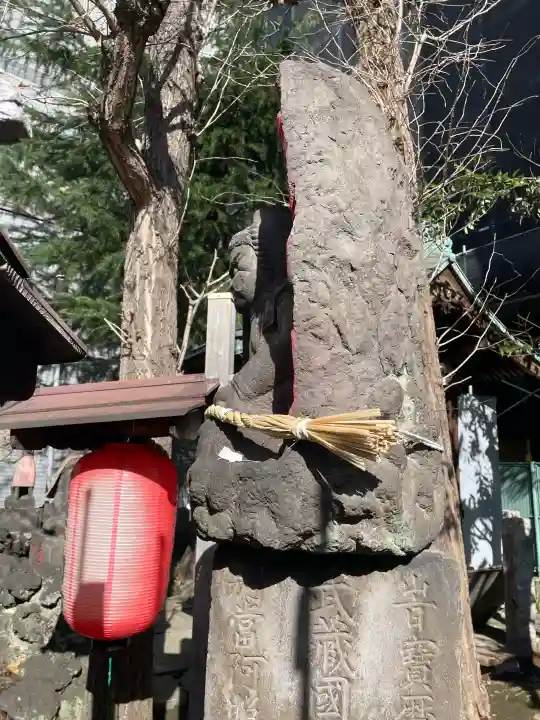三峯神社の{uncategorized: "未分類", other: "その他", undefined: "問題あり", building: "その他建物", grave: "お墓", sacred_gate: "鳥居", guardian: "狛犬", statue: "像", buddha: "仏像", history: "歴史", nature: "自然", garden: "庭園", animal: "動物", pagoda: "塔", temizu: "手水舎", mountain_gate: "山門・神門", sanctuary: "本殿・本堂", subordinate: "末社・摂社", art: "芸術", scenery: "景色", jizo: "地蔵", ema: "絵馬", goshuin: "御朱印", omikuji: "おみくじ", items: "授与品その他", amulet: "お守り", goshuincho: "御朱印帳", eats: "食事", festival: "お祭り", votive_dance: "神楽", shichigosan: "七五三参", wedding: "結婚式", experience: "体験その他", initially: "初詣", around: "周辺", anti_infection: "感染症対策"}