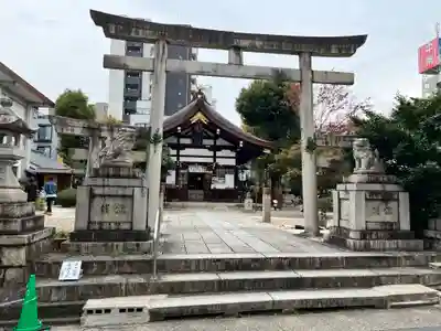 三輪神社の鳥居