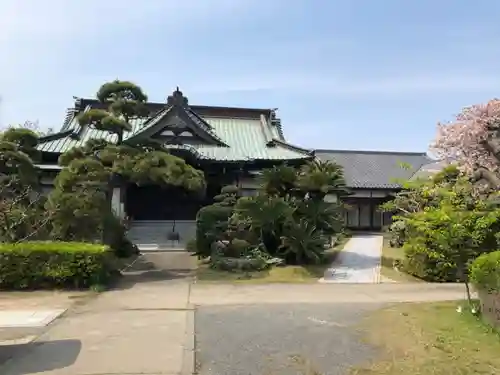 浄泉寺の本殿・本堂
