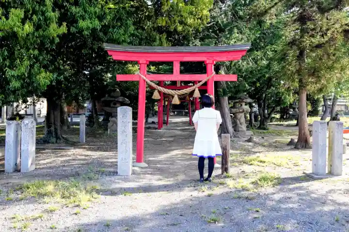 藤野稲荷神社の{uncategorized: "未分類", other: "その他", undefined: "問題あり", building: "その他建物", grave: "お墓", sacred_gate: "鳥居", guardian: "狛犬", statue: "像", buddha: "仏像", history: "歴史", nature: "自然", garden: "庭園", animal: "動物", pagoda: "塔", temizu: "手水舎", mountain_gate: "山門・神門", sanctuary: "本殿・本堂", subordinate: "末社・摂社", art: "芸術", scenery: "景色", jizo: "地蔵", ema: "絵馬", goshuin: "御朱印", omikuji: "おみくじ", items: "授与品その他", amulet: "お守り", goshuincho: "御朱印帳", eats: "食事", festival: "お祭り", votive_dance: "神楽", shichigosan: "七五三参", wedding: "結婚式", experience: "体験その他", initially: "初詣", around: "周辺", anti_infection: "感染症対策"}