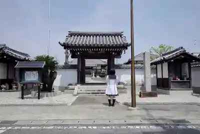 幸福寺の山門・神門