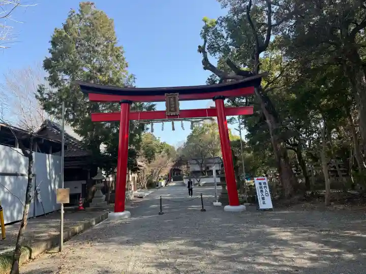日根神社の{uncategorized: "未分類", other: "その他", undefined: "問題あり", building: "その他建物", grave: "お墓", sacred_gate: "鳥居", guardian: "狛犬", statue: "像", buddha: "仏像", history: "歴史", nature: "自然", garden: "庭園", animal: "動物", pagoda: "塔", temizu: "手水舎", mountain_gate: "山門・神門", sanctuary: "本殿・本堂", subordinate: "末社・摂社", art: "芸術", scenery: "景色", jizo: "地蔵", ema: "絵馬", goshuin: "御朱印", omikuji: "おみくじ", items: "授与品その他", amulet: "お守り", goshuincho: "御朱印帳", eats: "食事", festival: "お祭り", votive_dance: "神楽", shichigosan: "七五三参", wedding: "結婚式", experience: "体験その他", initially: "初詣", around: "周辺", anti_infection: "感染症対策"}