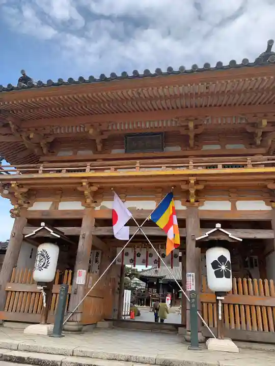 総持寺の山門・神門