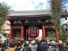 浅草寺の山門