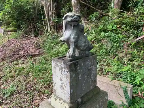 御嶽神社の狛犬