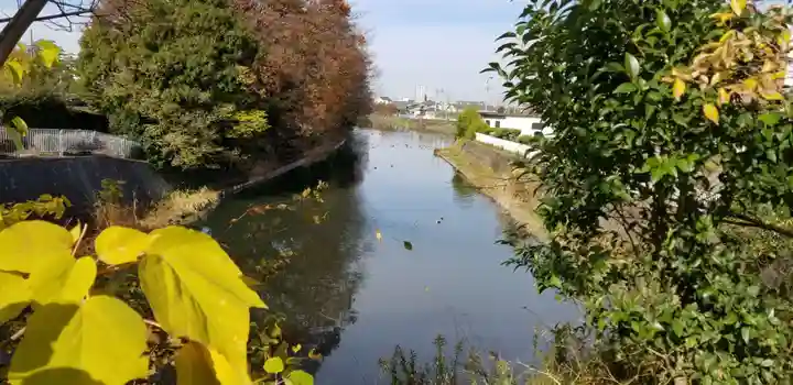 垳稲荷神社の周辺